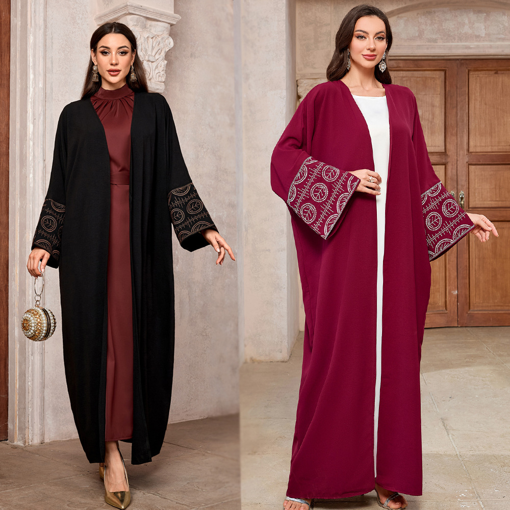 Street Fashion Dubai - New Muslim Fashion Elegant Embroidered Cardigan