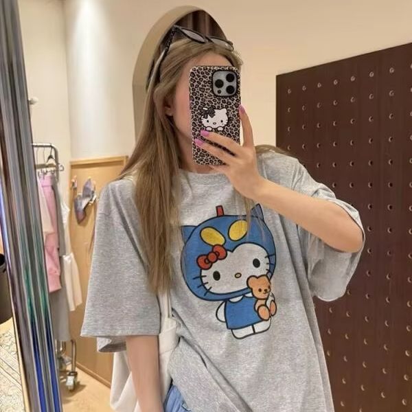 Street For Fashion - Short Sleeved Hello Kitty Printed T-Shirt