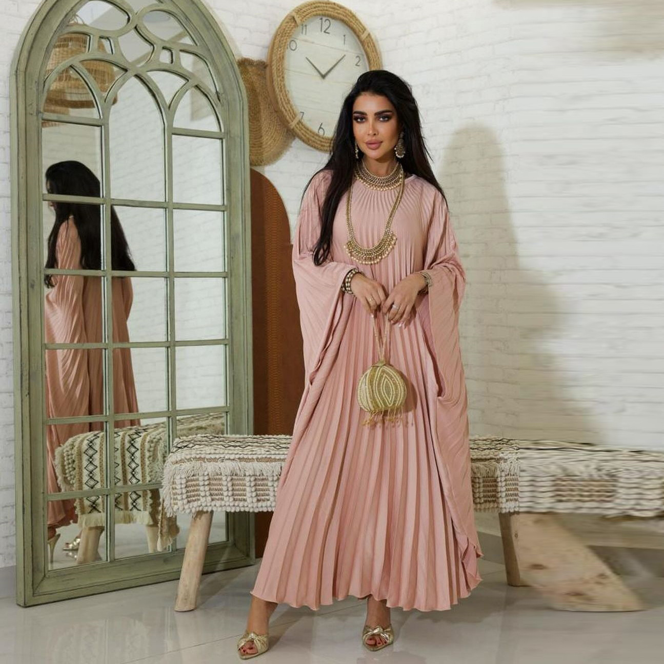 Arab Dubai Muslim Fashion Stre - Street Fashion Dubai recension och pris