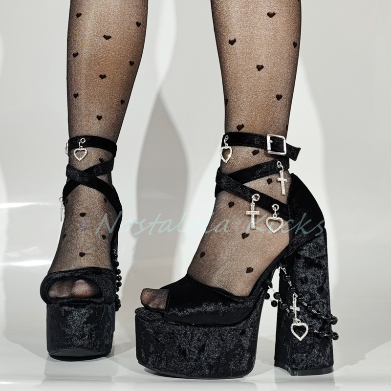 Gothic Black Velvet Platform H - Street Fashion Rome recension och pris