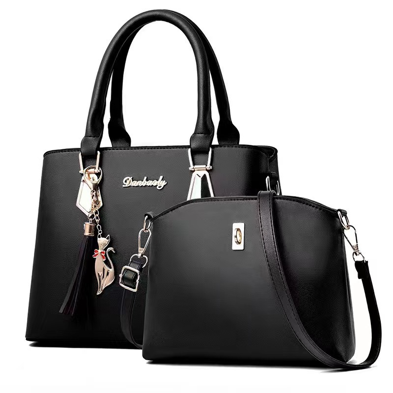 Fashionable women's handbag se - Street Fashion Photography recension och pris