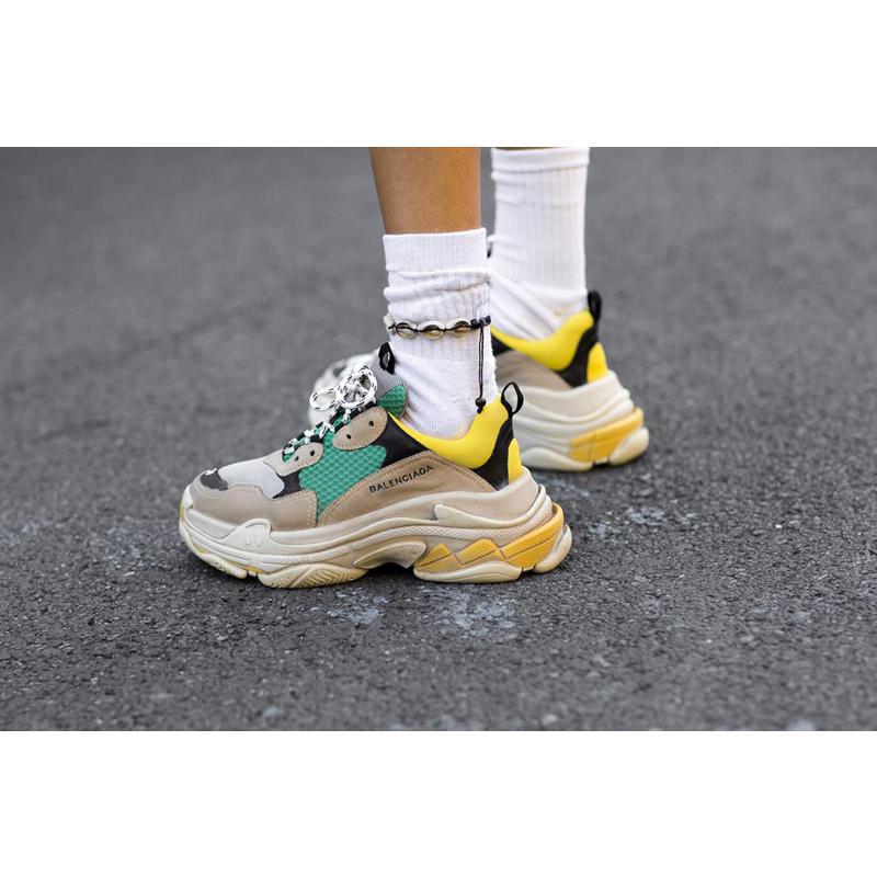 The Incomplete Highsnobiety Gu - Street Fashion Culture recension och pris